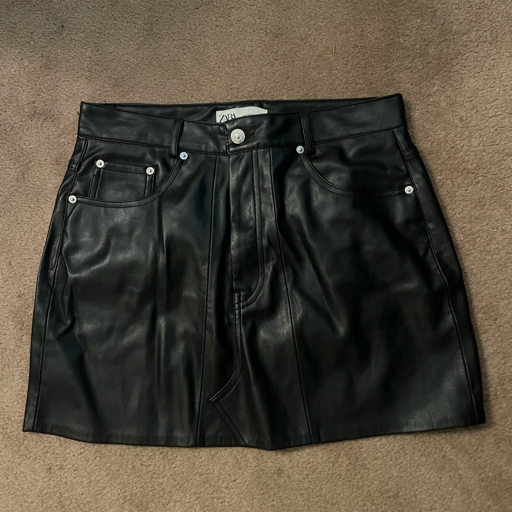 Zara Black Faux Leather Mini Skirt